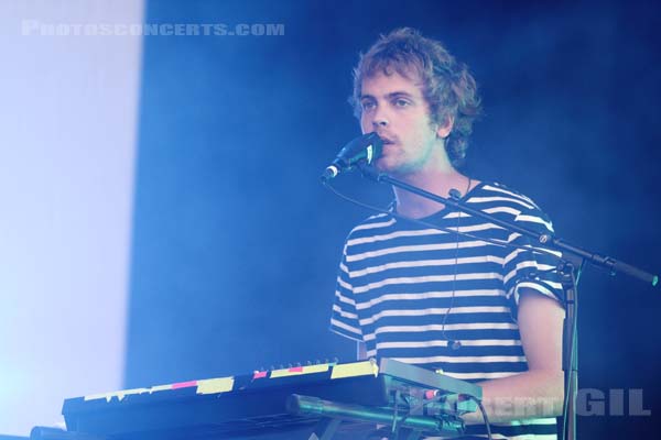 TAME IMPALA - 2013-07-07 - BELFORT - Presqu'ile du Malsaucy - 